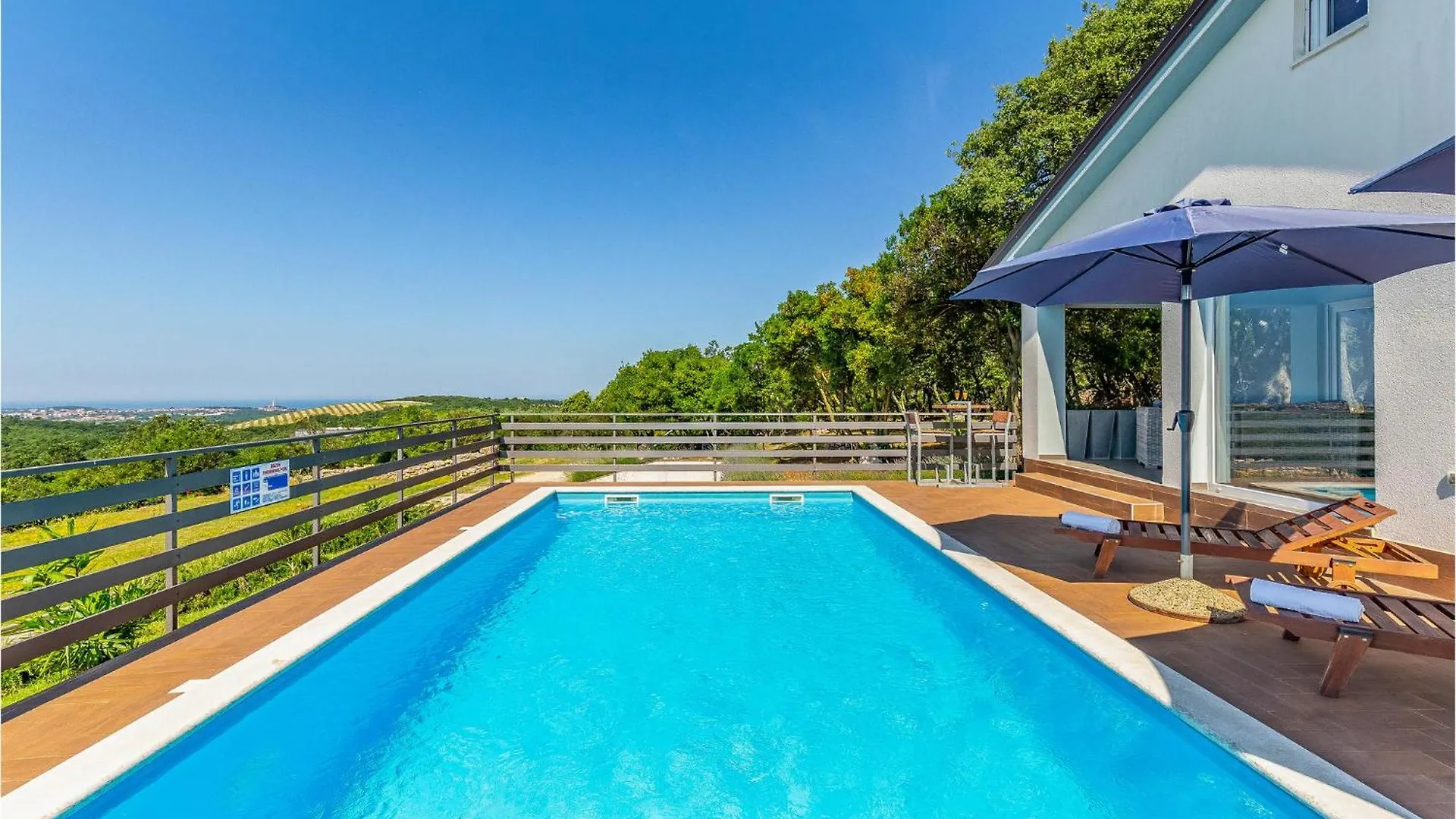 Lovely Home In Rovinj With Kitchen